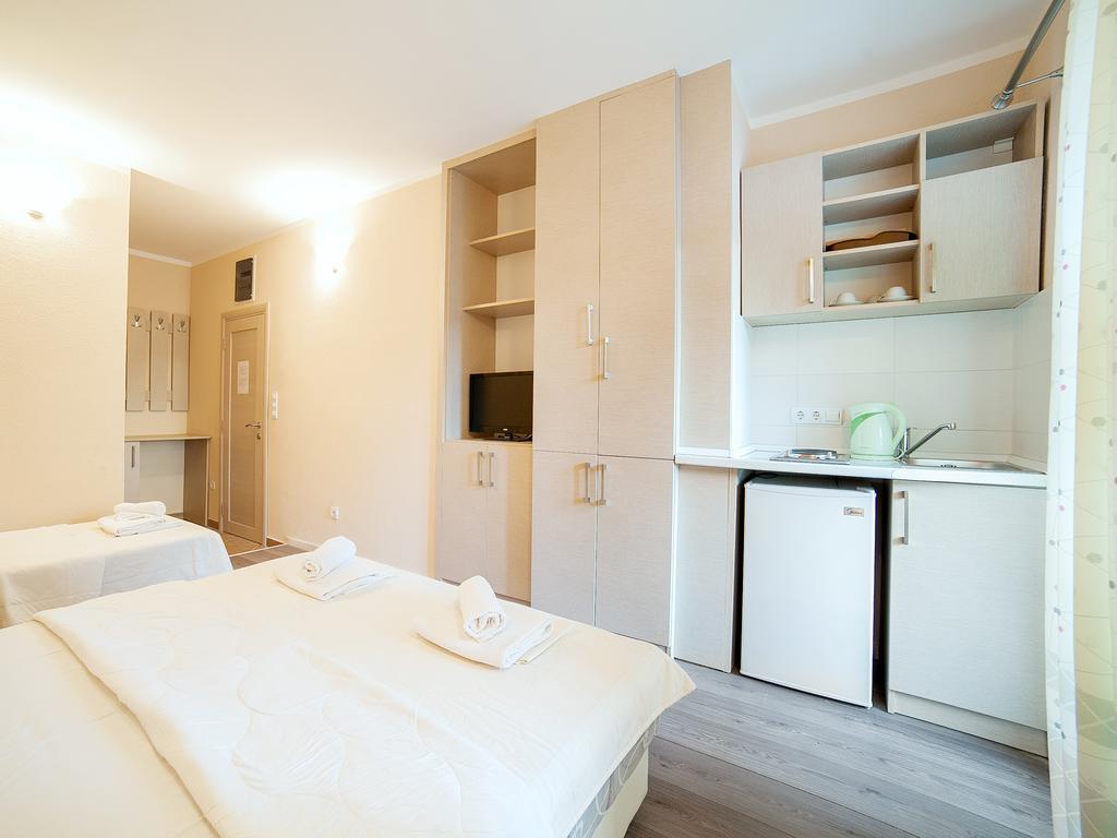 ホテル Pansion Nobel Petrovac 部屋 写真