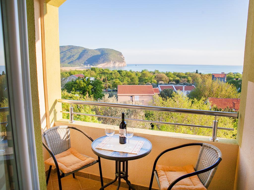 ホテル Pansion Nobel Petrovac 部屋 写真